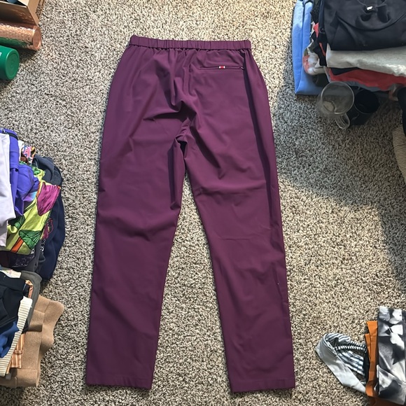 Tracksmith women’s travel pants - size L - Picture 3 of 3